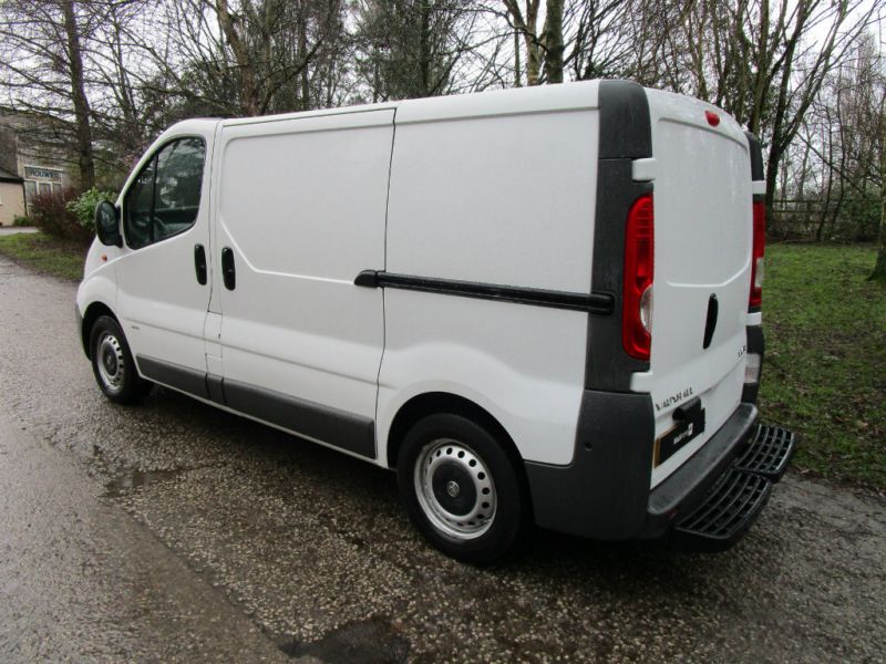 2006 Vauxhall Vivaro 1.9TD 2900 image 5