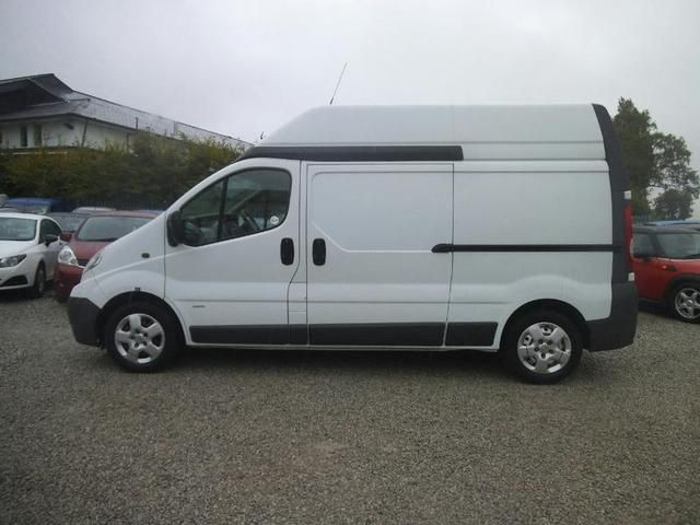 2009 Vauxhall Vivaro 2.0CDTi 2900 image 2