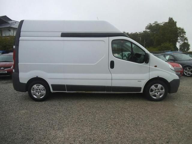 2009 Vauxhall Vivaro 2.0CDTi 2900 image 3