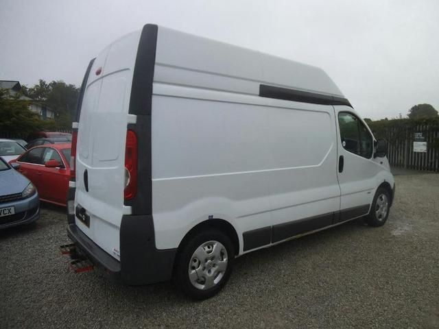2009 Vauxhall Vivaro 2.0CDTi 2900 image 4