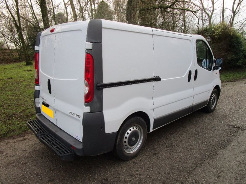 2007 Vauxhall Vivaro 2.0CDTi 2900 image 4
