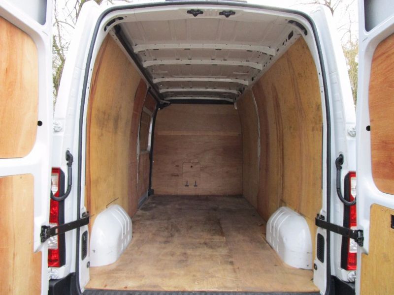 2011 Renault Master 2.3TD LM35dCi image 7