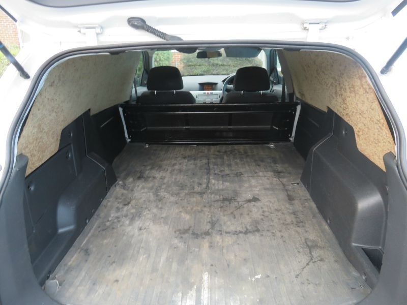 2011 Vauxhall Astra Club 1.7 CDTi image 9