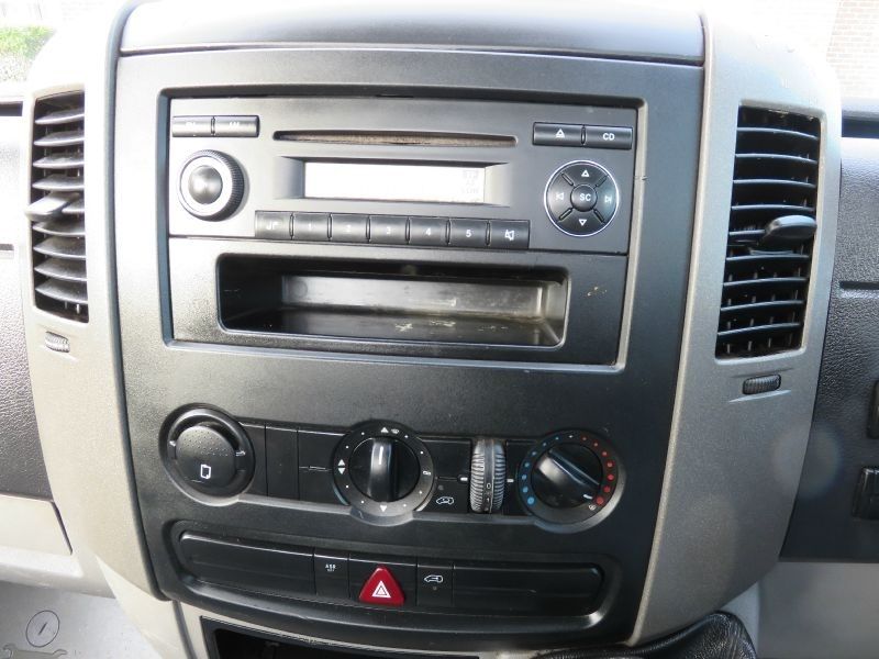 2008 Mercedes-Benz Sprinter 311 CDi image 8