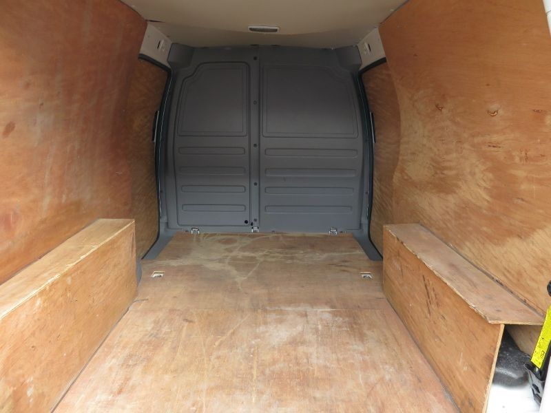 2010 Volkswagen Caddy Maxi C20 1.9 TDi image 9