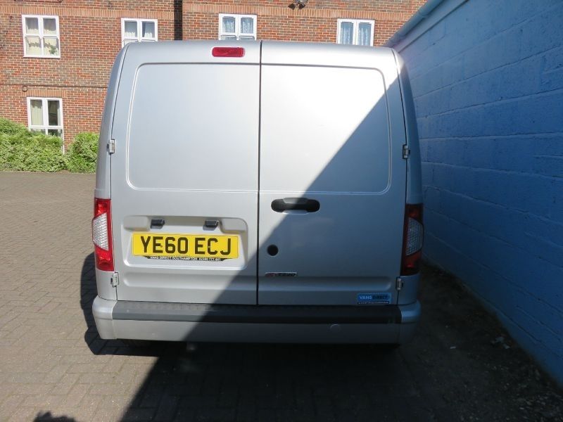 2010 Ford Transit Connect Trend T220 1.8 TDCi image 3