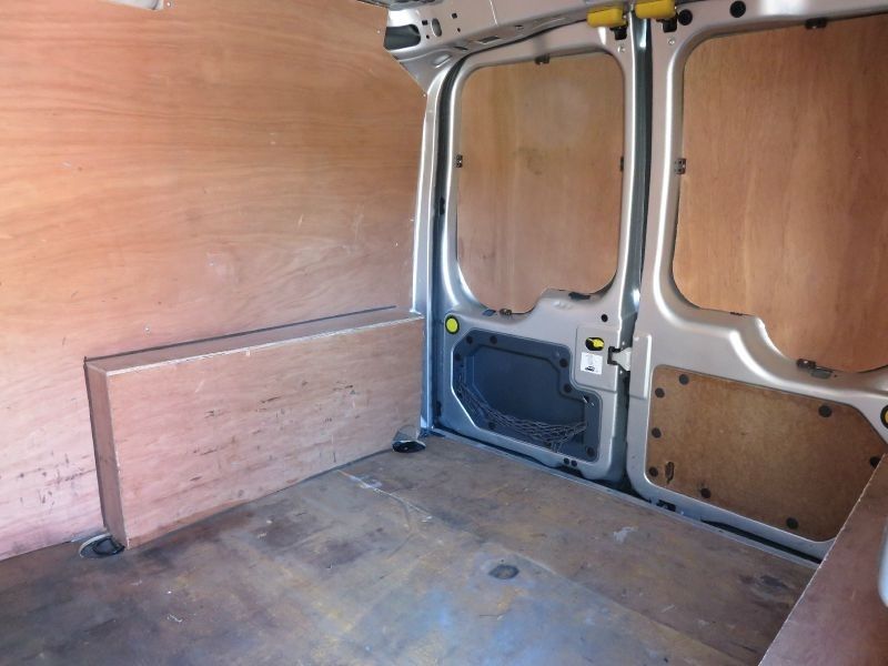 2010 Ford Transit Connect Trend T220 1.8 TDCi image 10