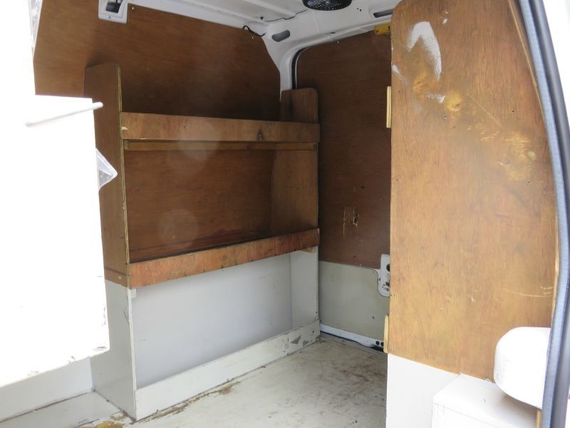 2011 Ford Transit Connect T230 image 9