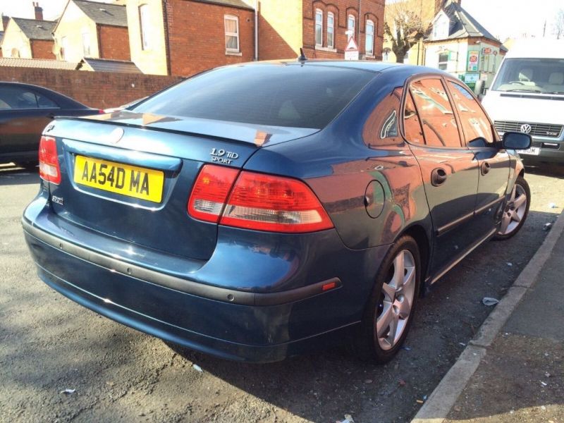 2006 Saab 9-3 Vector Sport image 2