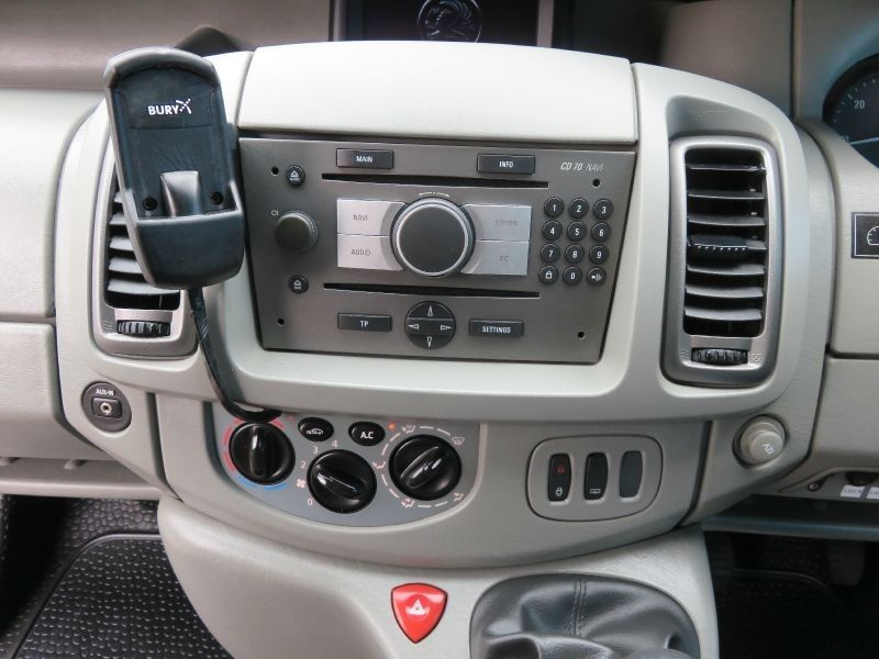 2009 Vauxhall Vivaro 2900 CDTi image 8