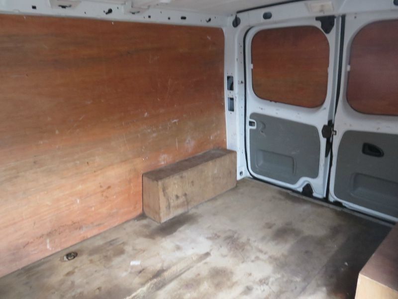 2011 Renault Trafic SL27 2.0 DCi image 7