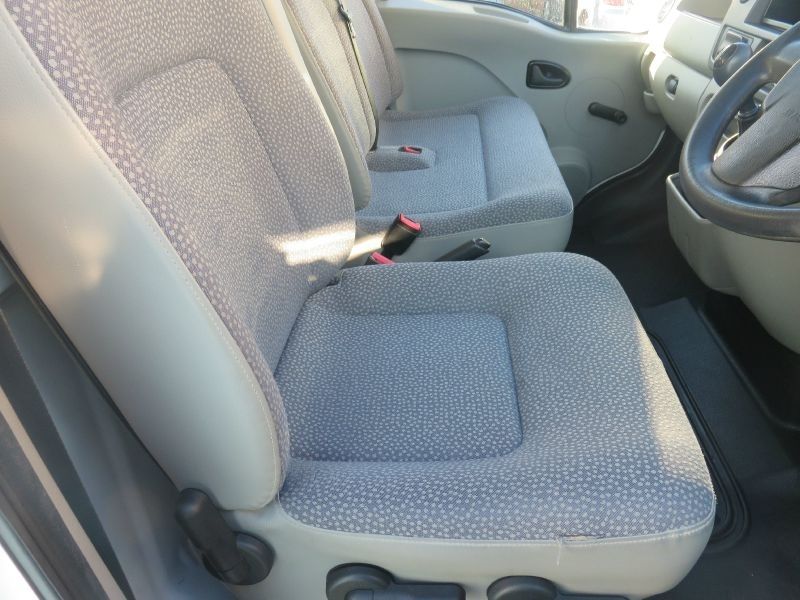 2009 Vauxhall Movano 3500 2.5 CDTi image 6