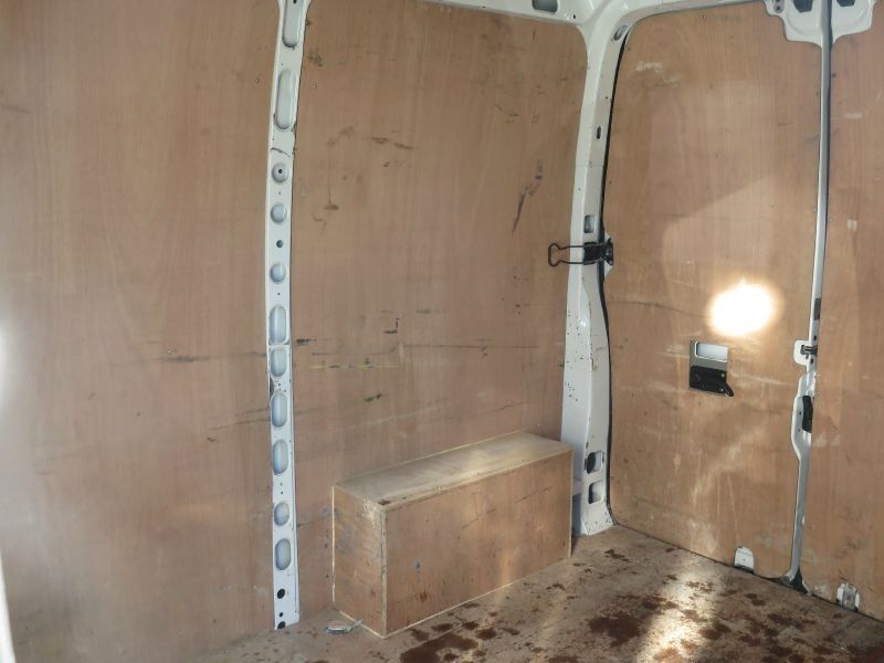 2009 Vauxhall Movano 3500 2.5 CDTi image 9