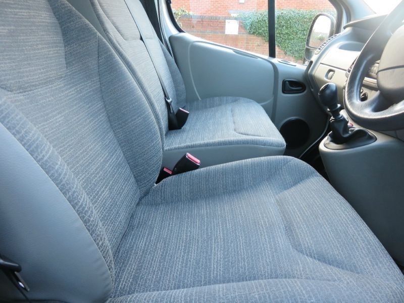 2012 Renault Trafic SL27 DCi image 6