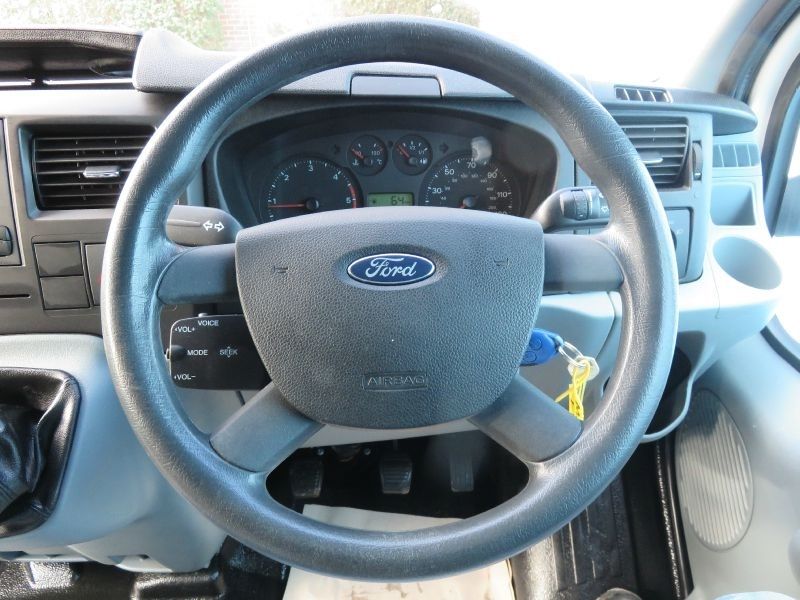 2011 Ford Transit T330 2.4 TDCi image 7