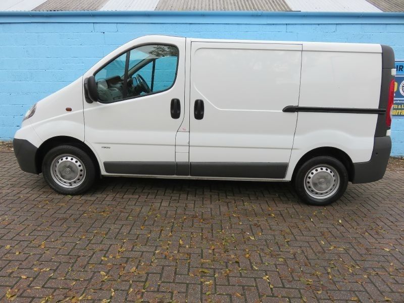 2012 Vauxhall Vivaro 2900 2.0 CDTi image 4