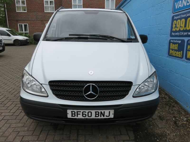 2010 Mercedes-Benz Vito 109 CDi image 2