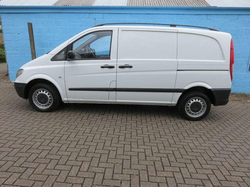 2010 Mercedes-Benz Vito 109 CDi image 4