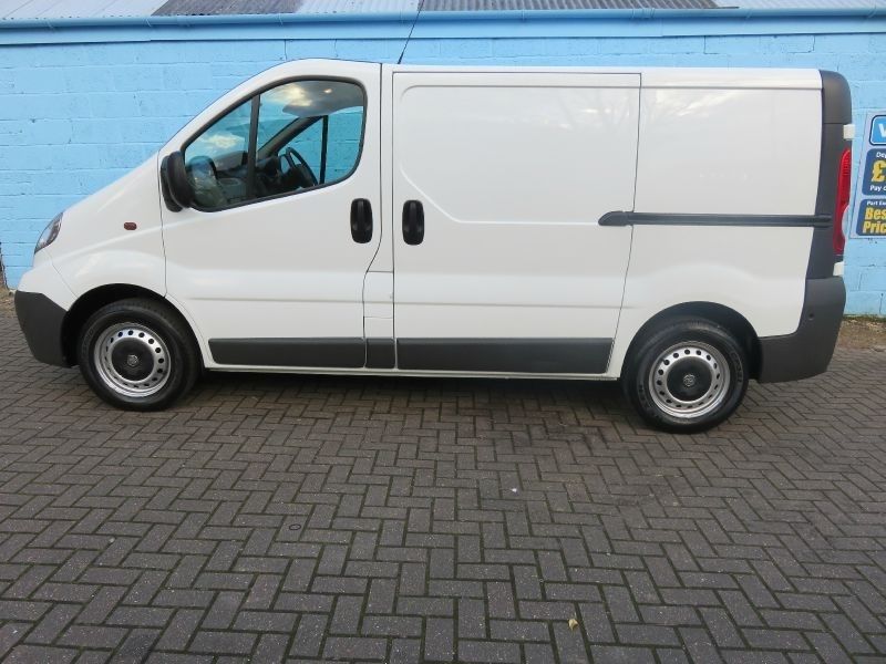 2013 Vauxhall Vivaro 2700 2.0 CDTi image 4