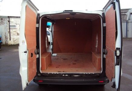 2013 Vauxhall Vivaro 2.0CDTi image 9