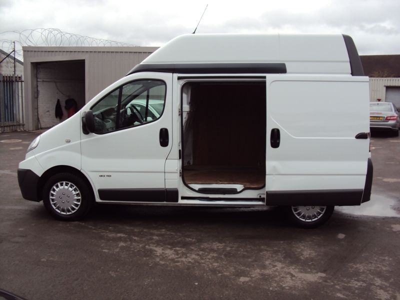 2011 Renault Trafic 2.0dCi image 3
