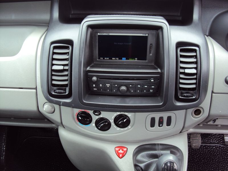 2011 Renault Trafic 2.0dCi image 6