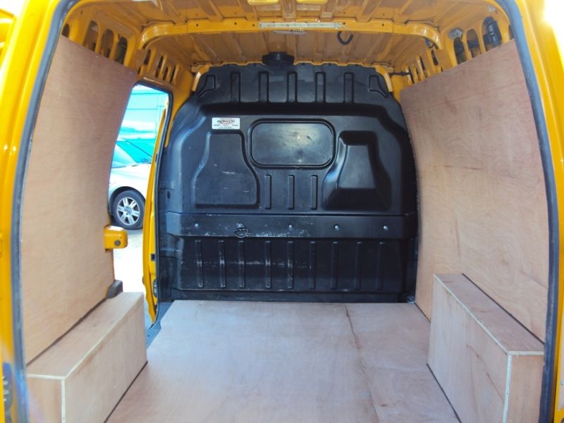 2011 Ford Transit Connect 1.8TDCi image 8