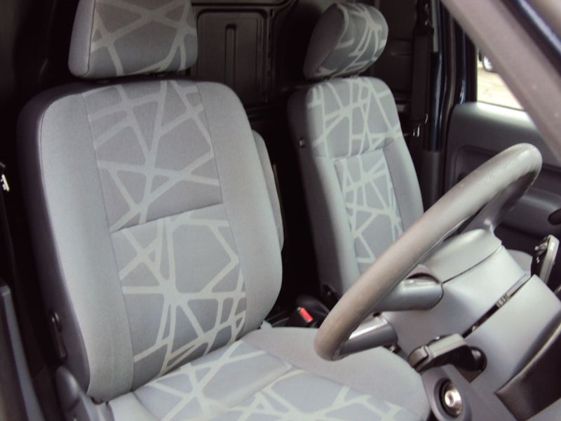 2012 Ford Transit Connect 1.8TDCi image 5