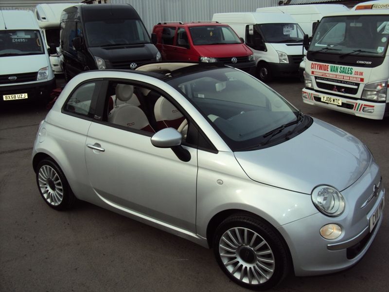 2011 Fiat 500C 1.2 image 2