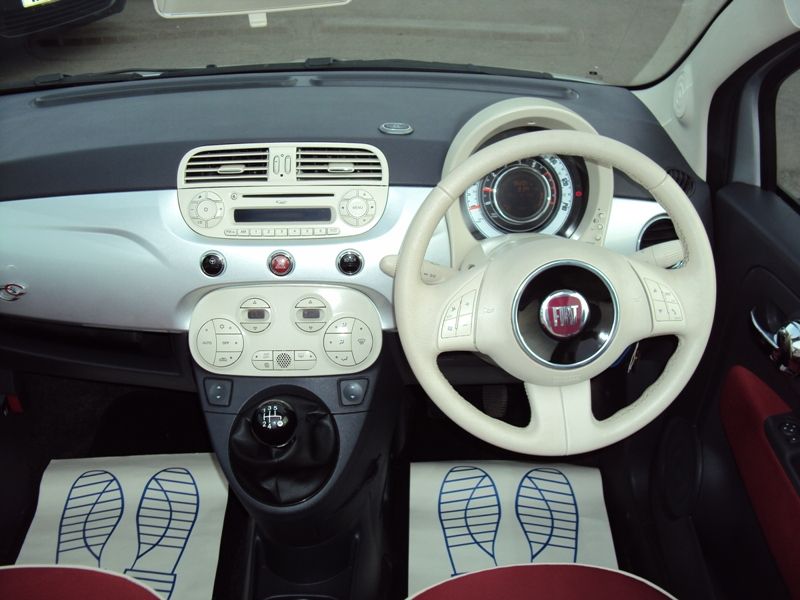 2011 Fiat 500C 1.2 image 7