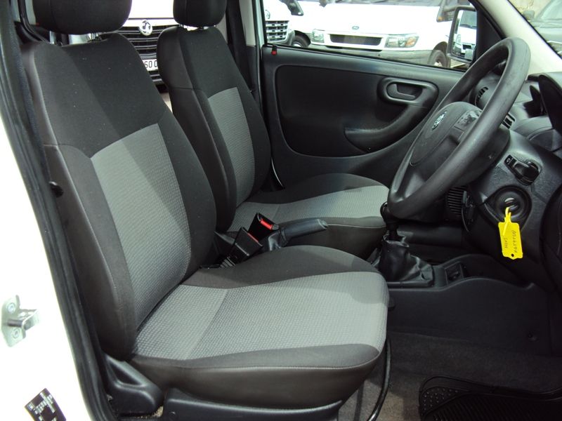 2009 Vauxhall Combo 1.3 CDTi image 6