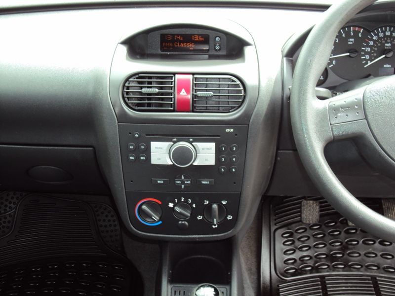 2009 Vauxhall Combo 1.3 CDTi image 7