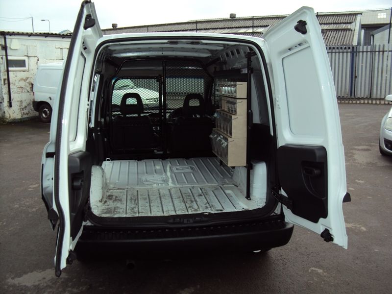 2010 Vauxhall Combo 1.3CDTi image 5