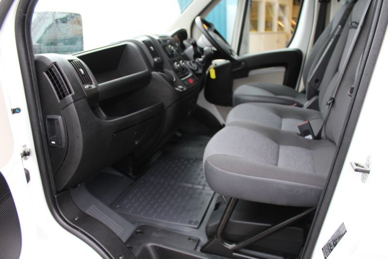 2013 Peugeot Boxer Hdi 2.2 image 10