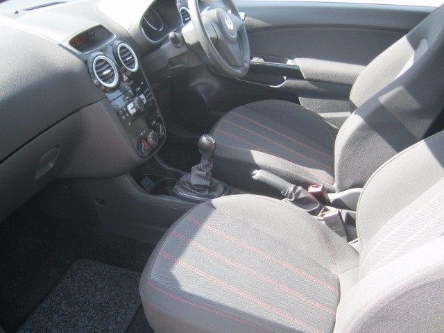 2012 Vauxhall Corsa 1.3CDTi image 8