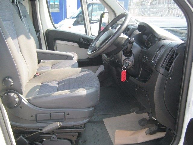 2012 Citroen Relay 2.2HDi image 8