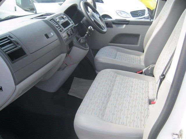 2013 Volkswagen Transporter 2.0TDi T28 image 8