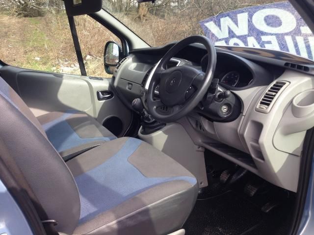 2013 Renault Trafic 2.0 Ll29 Sport Dci 5D image 6