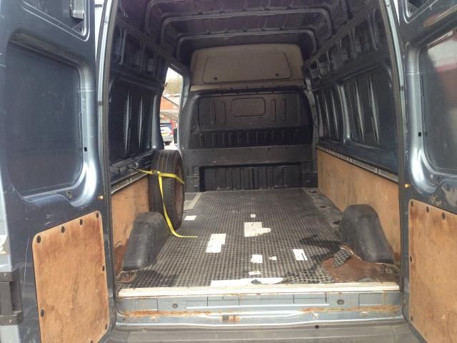 2002 Ford Transit 2.4 330 Lwb H/r 5D image 7