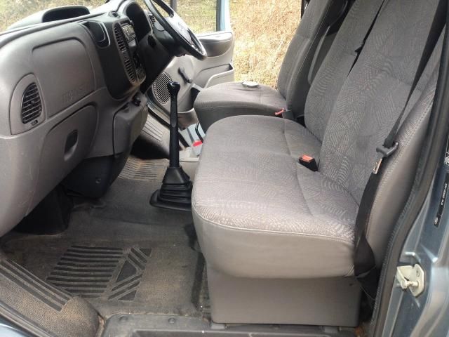 2002 Ford Transit 2.4 330 Lwb H/r 5D image 9