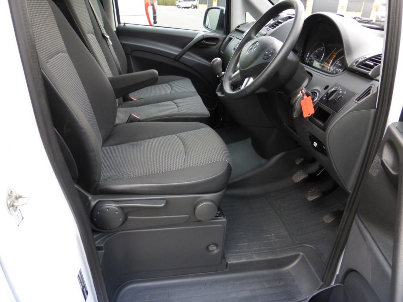 2012 Mercedes Vito 113 Cdi image 6