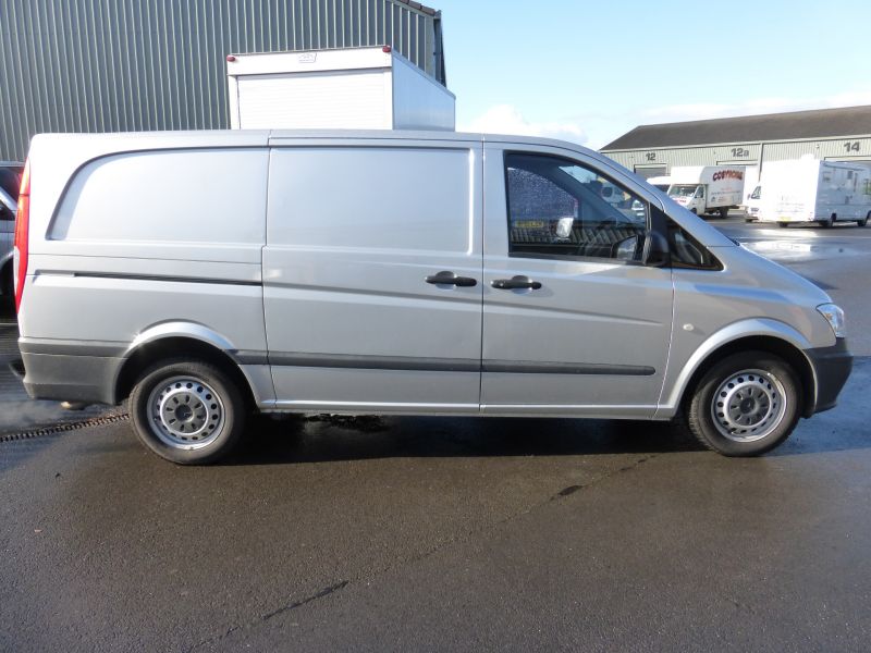 2012 Mercedes-Benz Vito 113 Cdi image 3