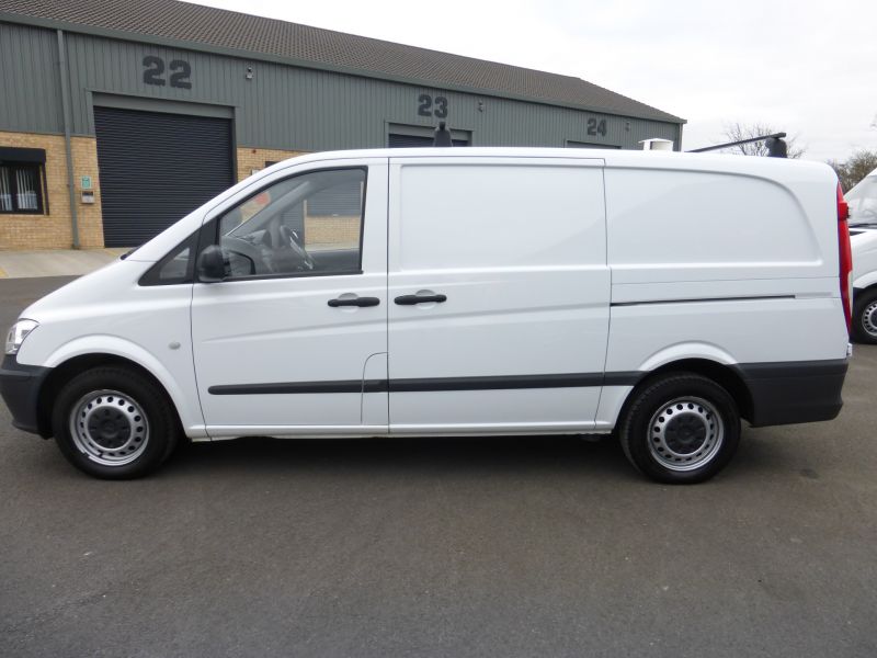 2010 Mercedes Vito 113 Cdi image 4