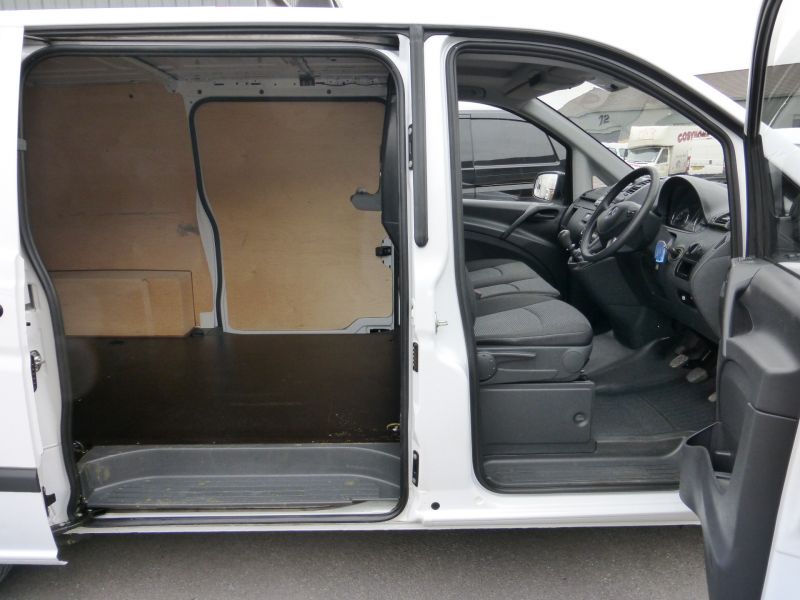 2010 Mercedes Vito 113 Cdi image 8