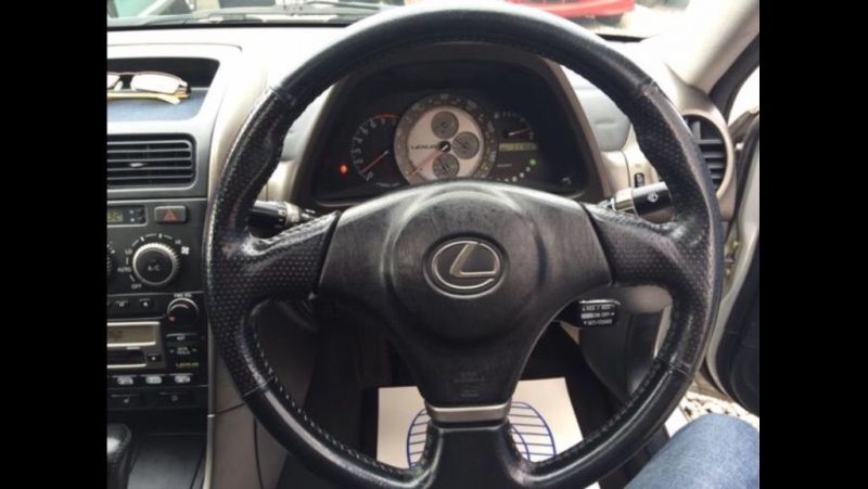 2001 Lexus is200 auto image 4