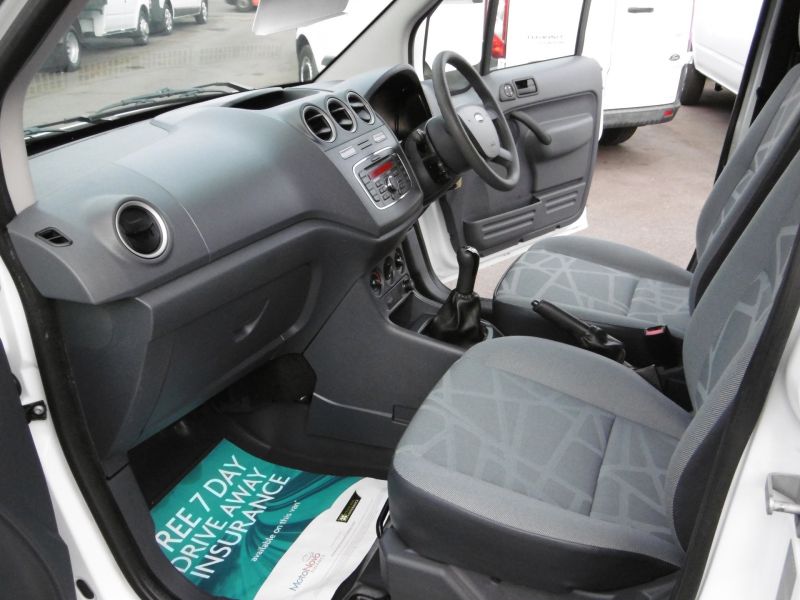 2012 Ford Transit Connect T220 image 9