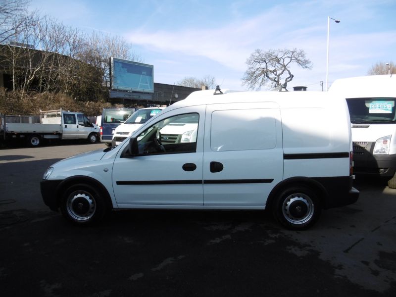 2011 Vauxhall Combo 1.3Cdti image 4