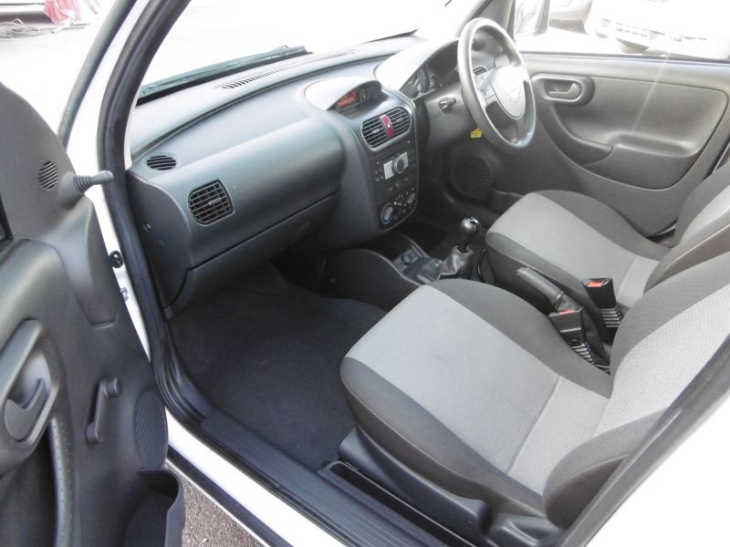 2011 Vauxhall Combo 1.3Cdti image 8