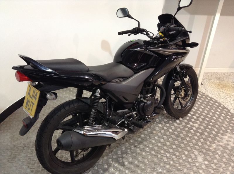 2014 Honda CBF 125 image 3