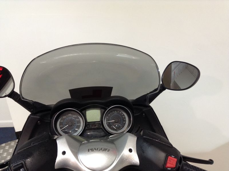 2015 Piaggio Xevo 125 Sport image 5